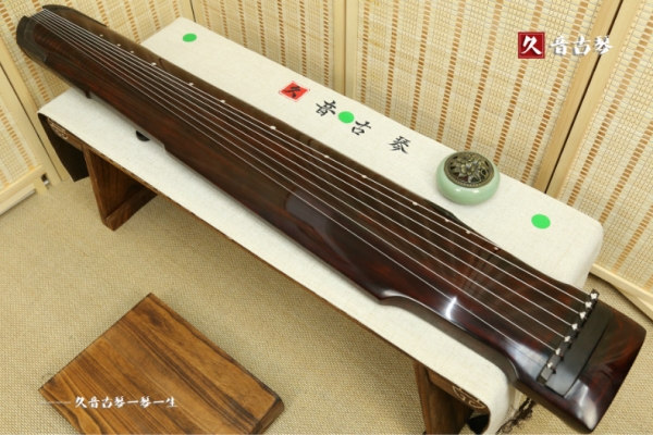 荆门市高级精品演奏古琴【仲尼式】【泛红】